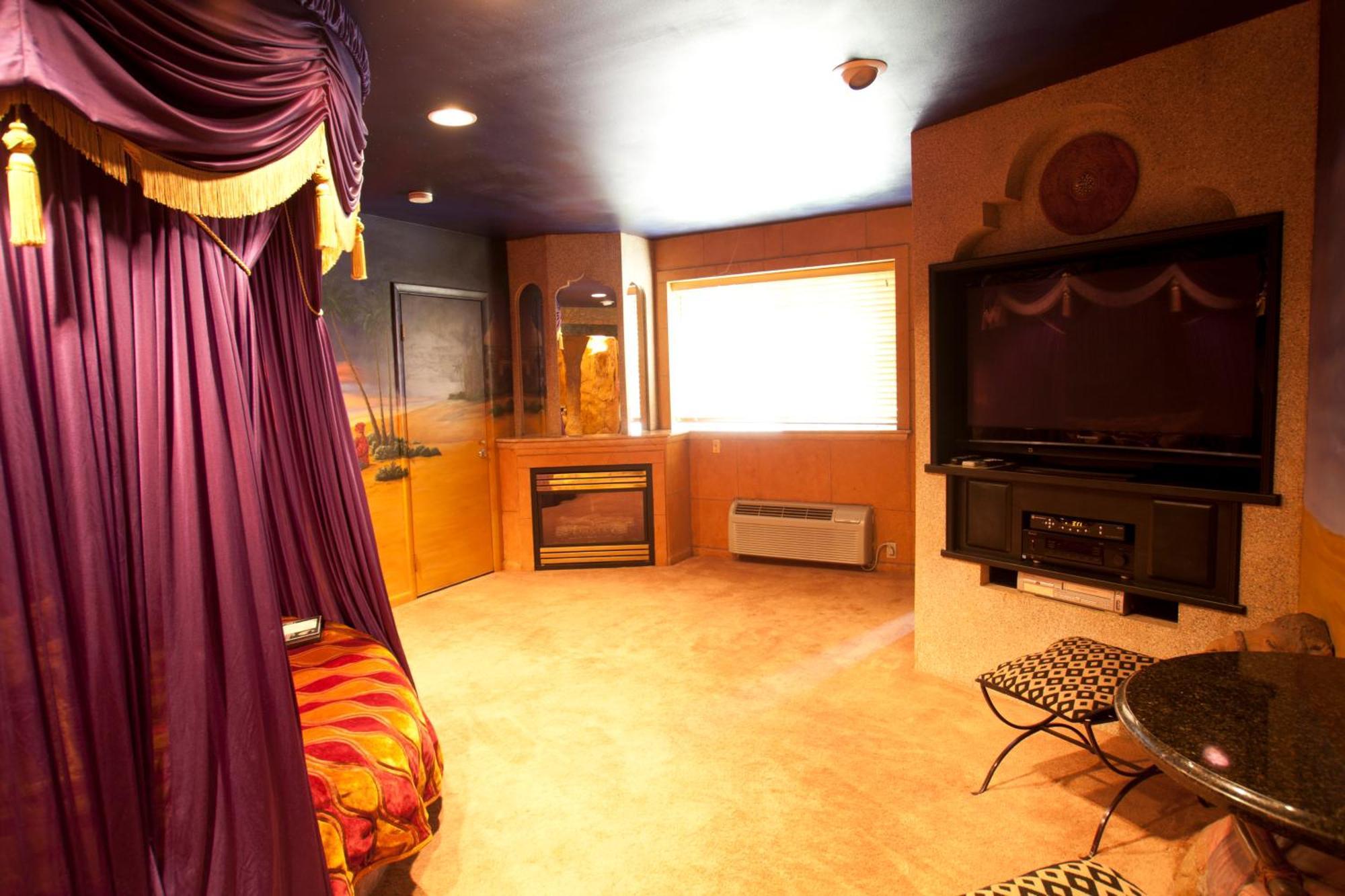 Black Swan Inn Luxurious Theme Rooms Pocatello Phòng bức ảnh